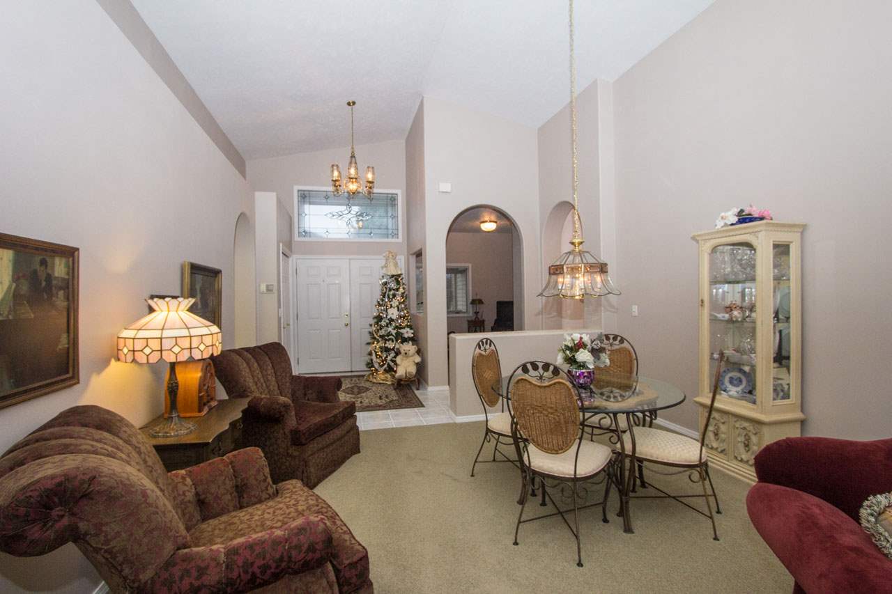 606 N Village Ln - Photo 3