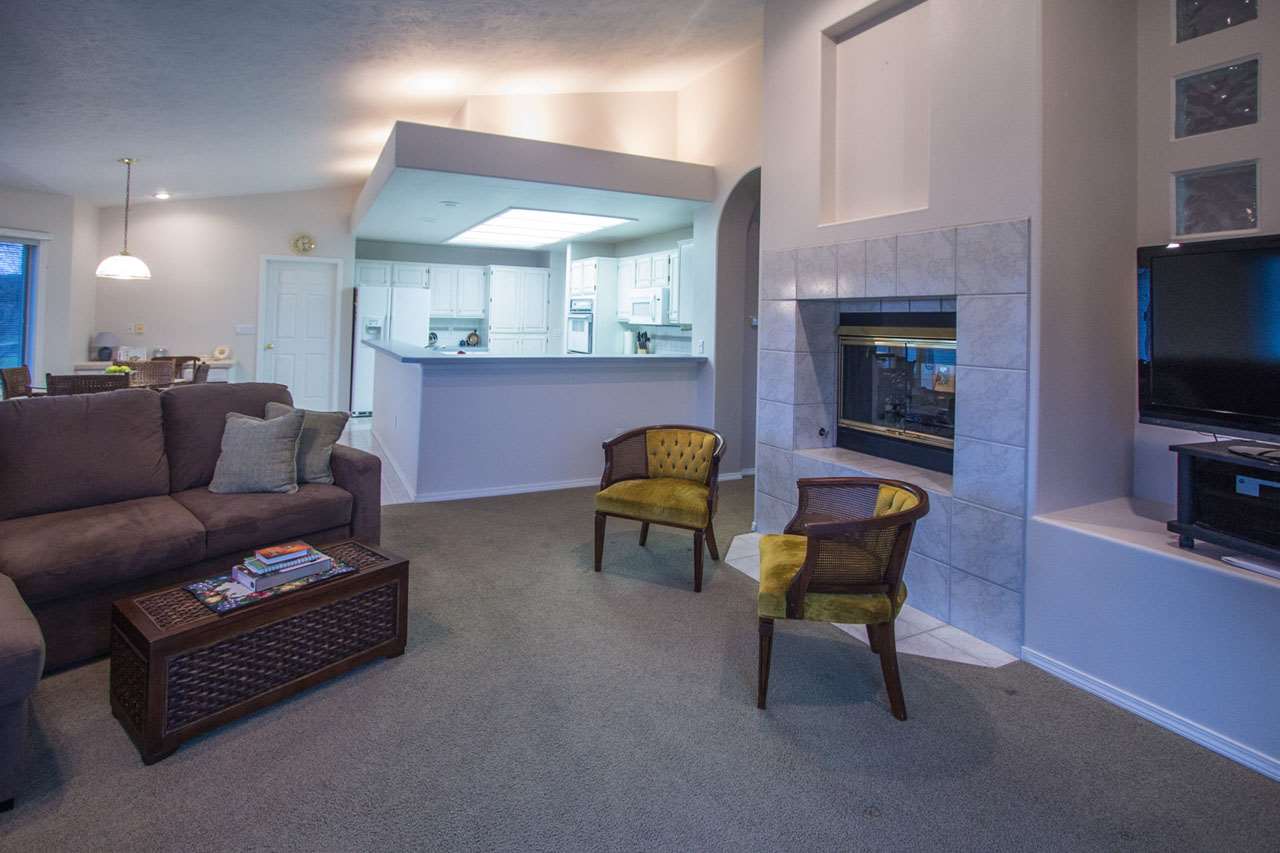 606 N Village Ln - Photo 8
