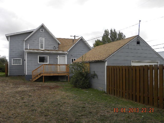 204 7th St - Photo 3