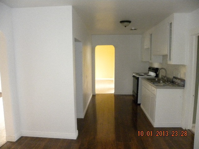 204 7th St - Photo 8
