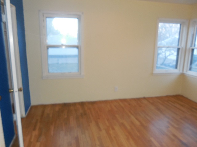 4803 N Normandie St - Photo 11