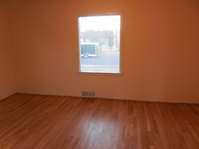 4803 N Normandie St - Photo 7