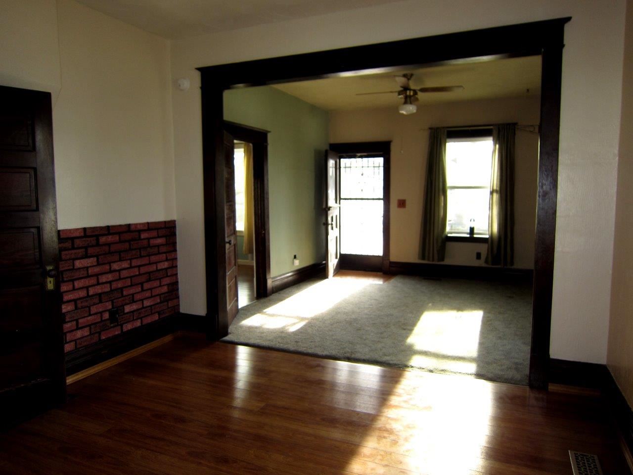 1109 E Crown Ave - Photo 3
