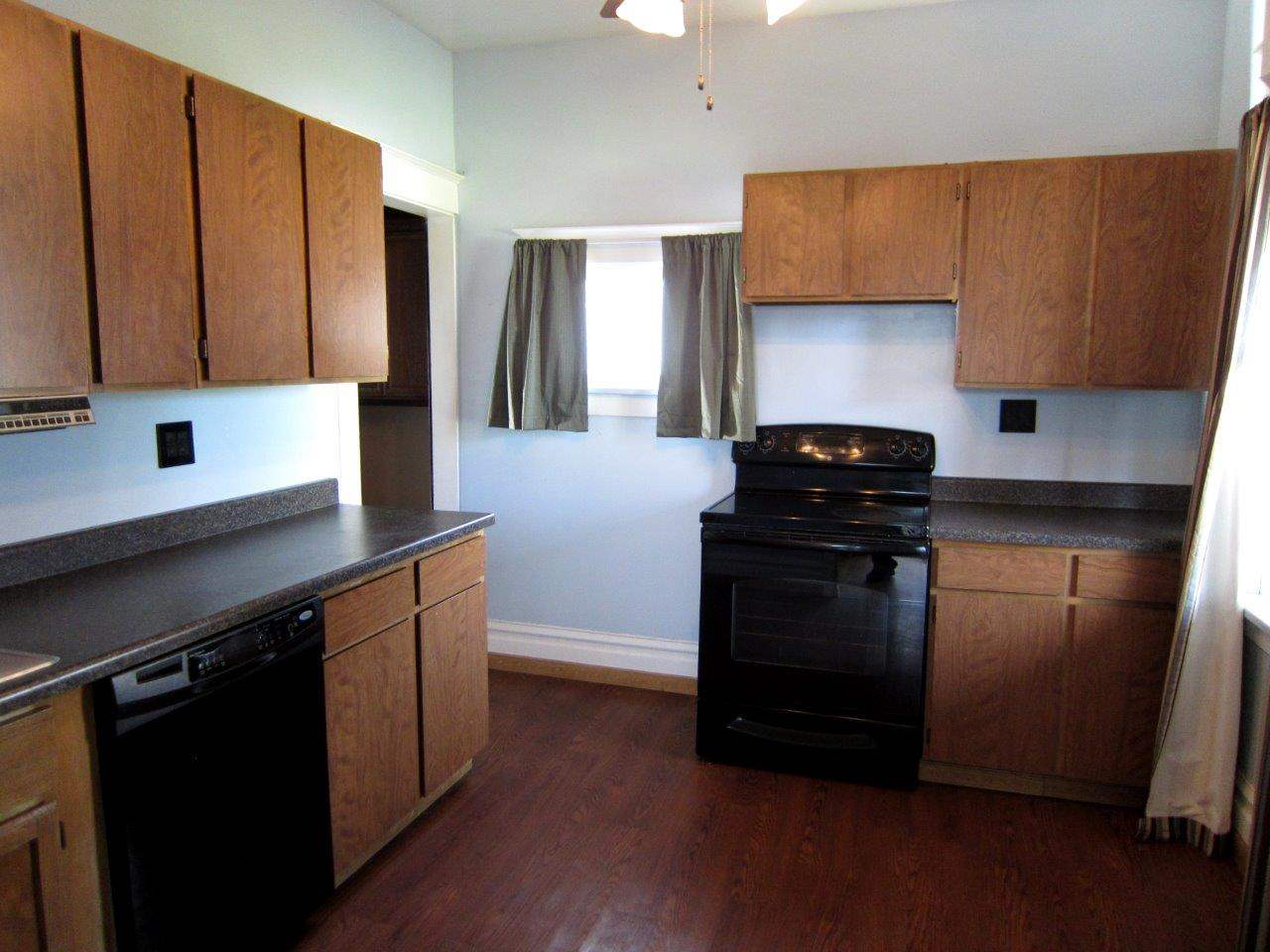 1109 E Crown Ave - Photo 4