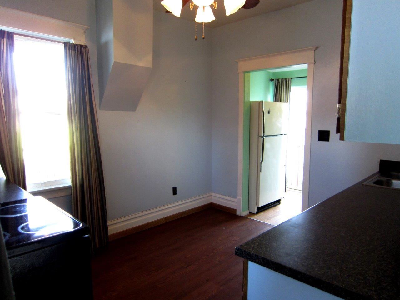 1109 E Crown Ave - Photo 5