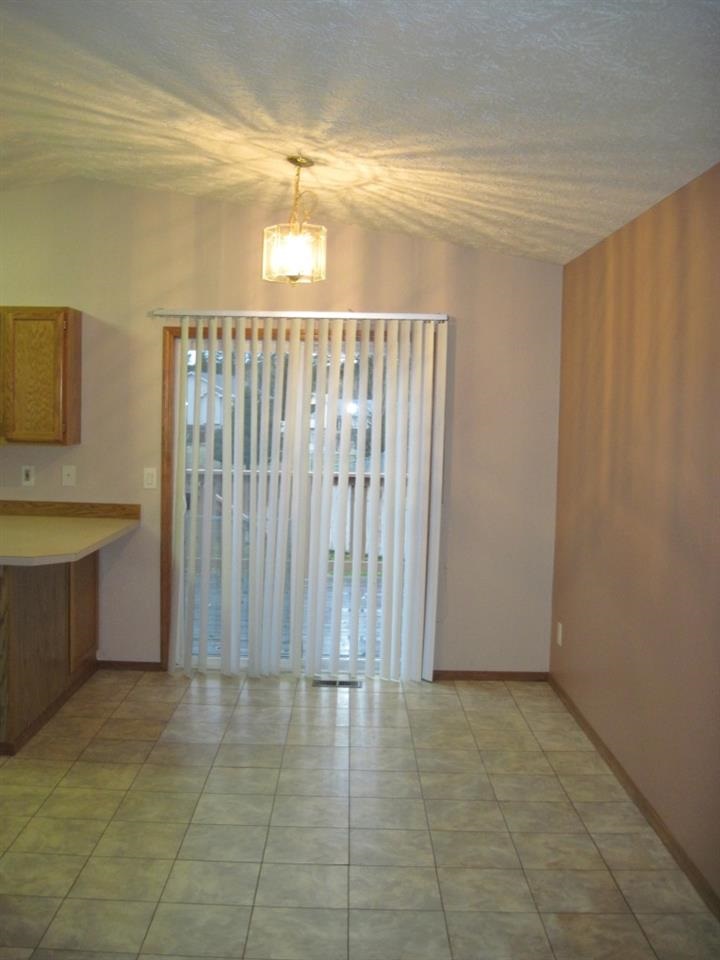 17609 N Lidgerwood St - Photo 3