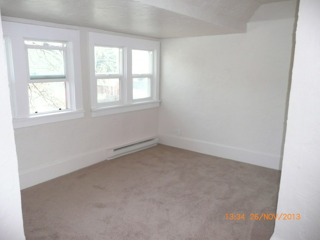 715 W Montgomery Ave - Photo 12