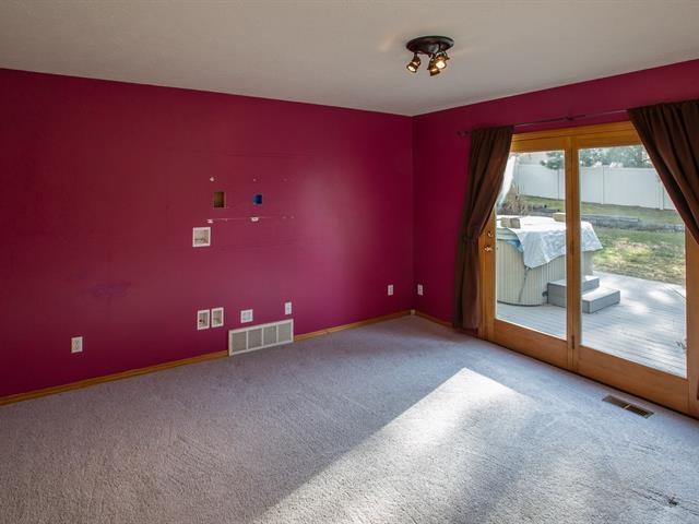 4232 E 40th Ave - Photo 12