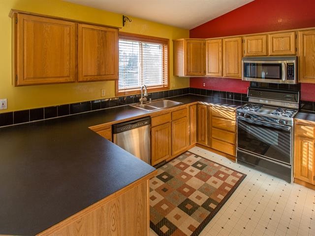 4232 E 40th Ave - Photo 5