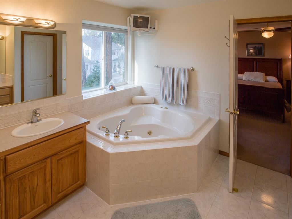 16001 N Pineview Rd - Photo 11