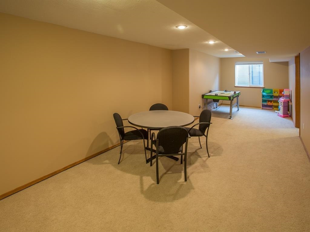 16001 N Pineview Rd - Photo 14