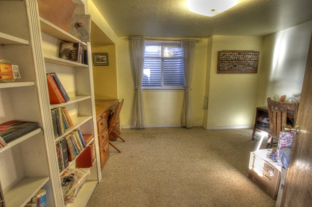 6302 N Lynden Rd - Photo 12