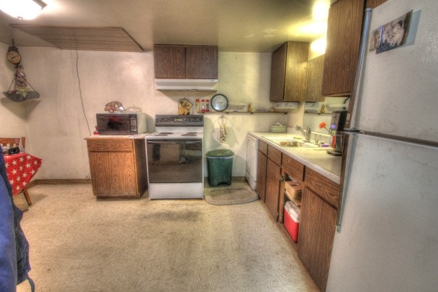 6302 N Lynden Rd - Photo 14