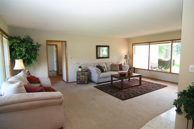 5020 S Perry St - Photo 2