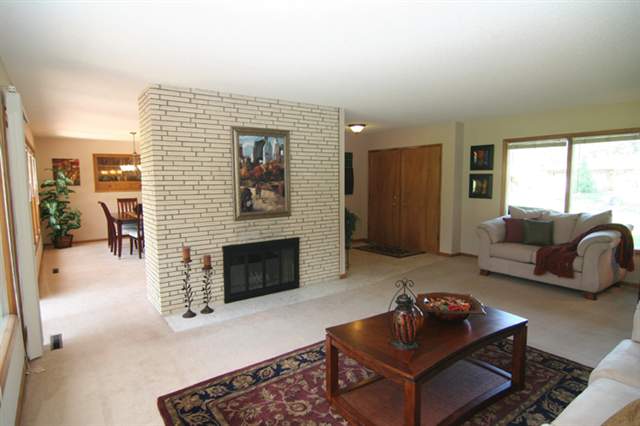 5020 S Perry St - Photo 3