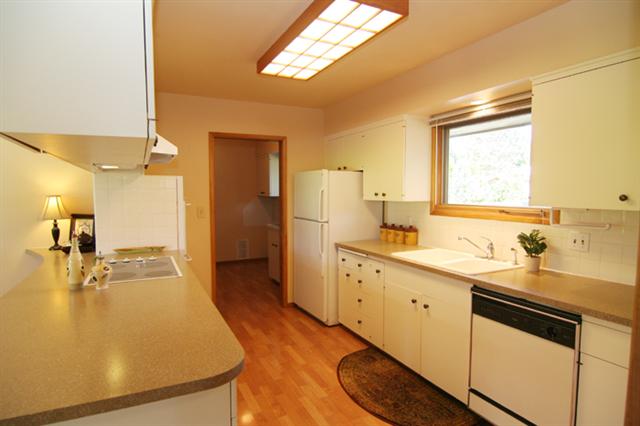 5020 S Perry St - Photo 4