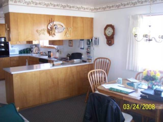 207 S 4TH St. - Photo 4