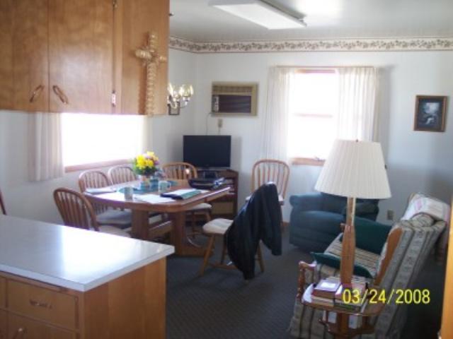 207 S 4TH St. - Photo 5