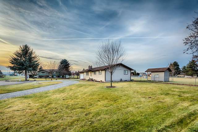19921 E CLOVERDALE Ct - Photo 3