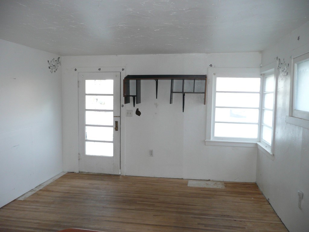 4214 E Hartson Ave - Photo 4