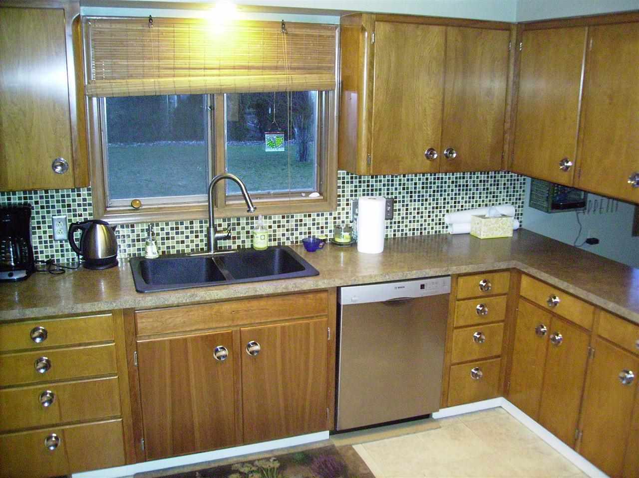 2824 N BESSIE - Photo 8
