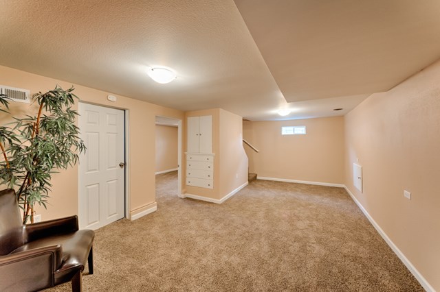 6120 N ELGIN St - Photo 12