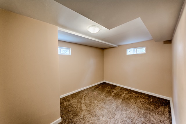 6120 N ELGIN St - Photo 13