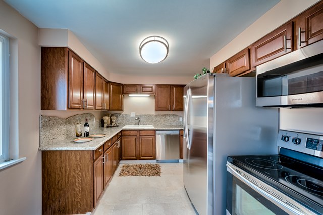 6120 N ELGIN St - Photo 5
