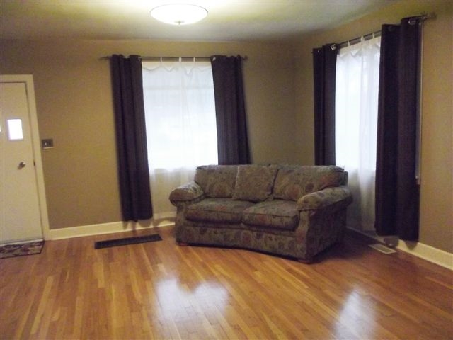 4422 N Evergreen - Photo 3