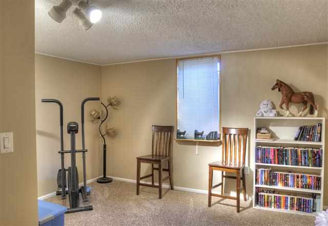 2514 E Heroy - Photo 12