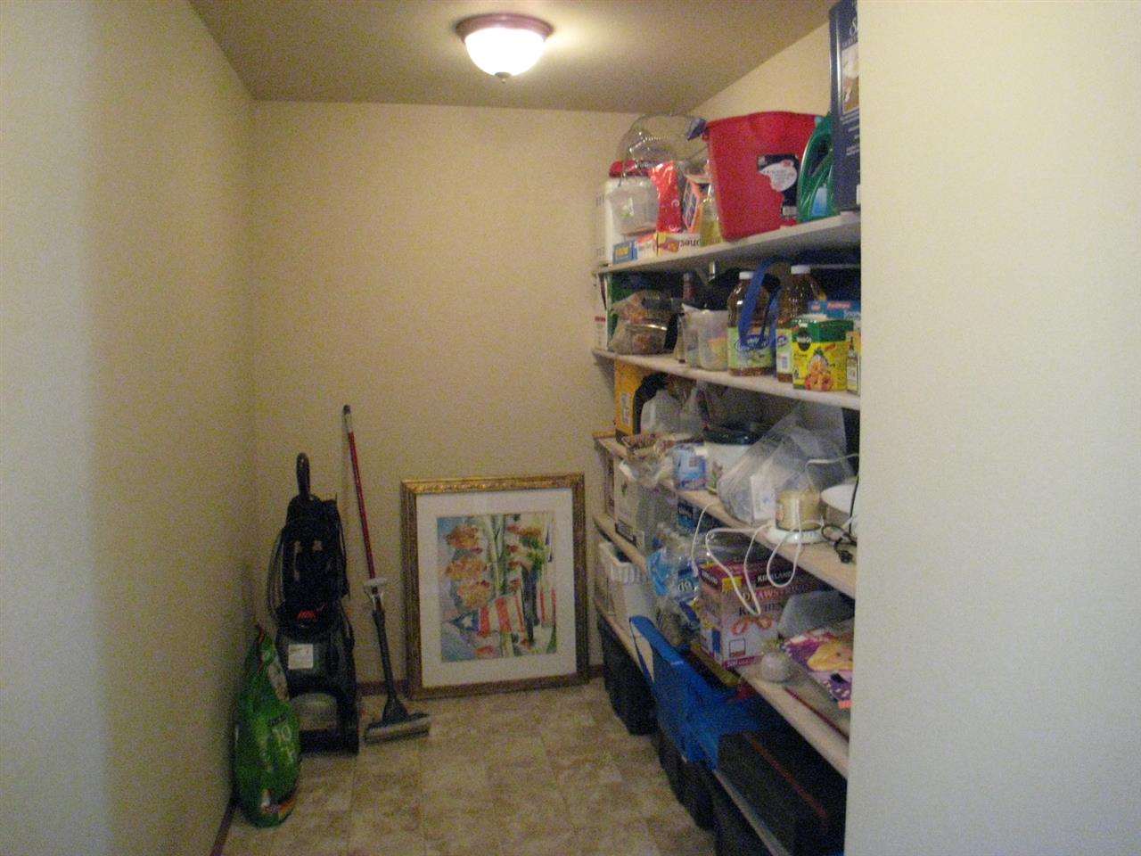 2221 N Eden Rd - Photo 4