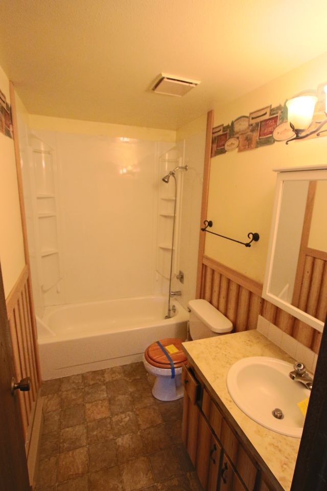 2608 E Longfellow Ave - Photo 8
