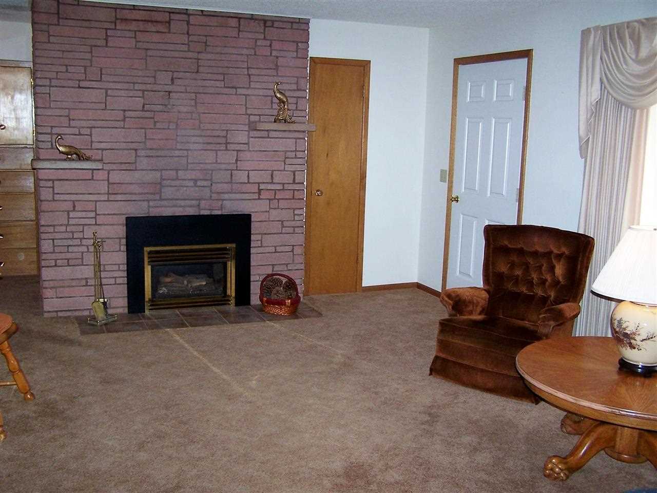 211 S 3rd St - Photo 3