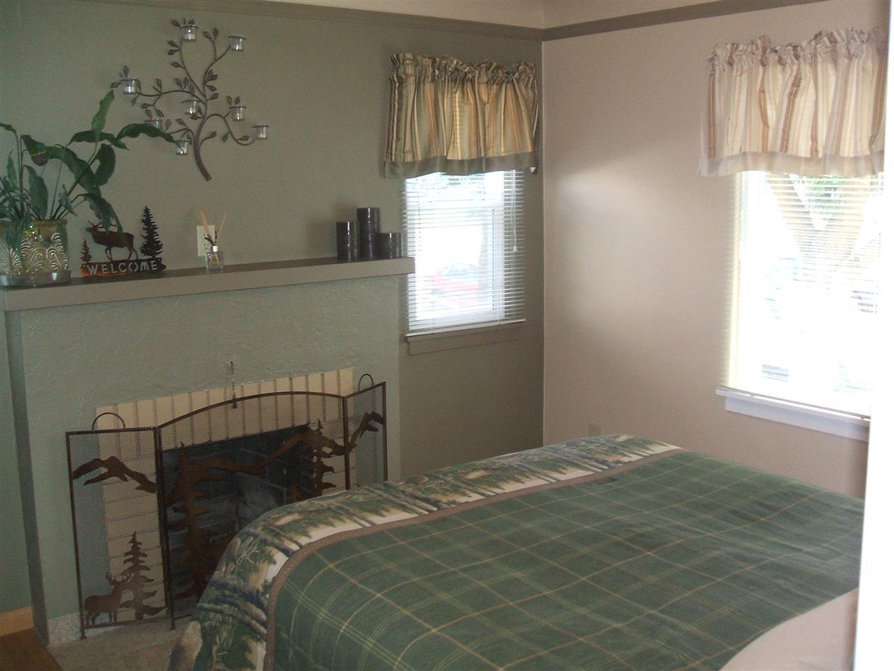 4007 N Hawthorne St - Photo 11