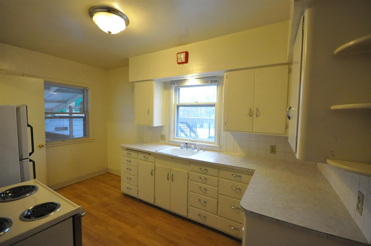 412 E Lacrosse Ave - Photo 7