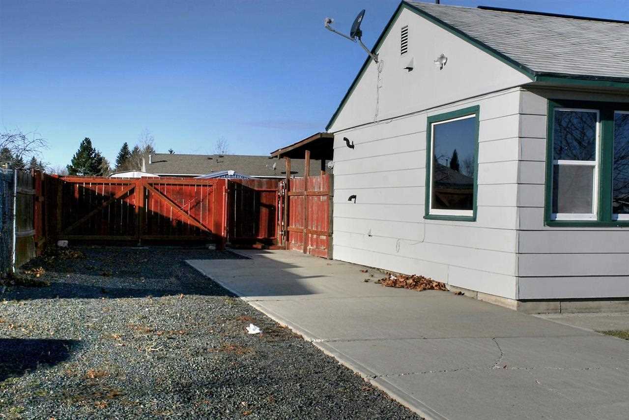 742 S Lawson St - Photo 3