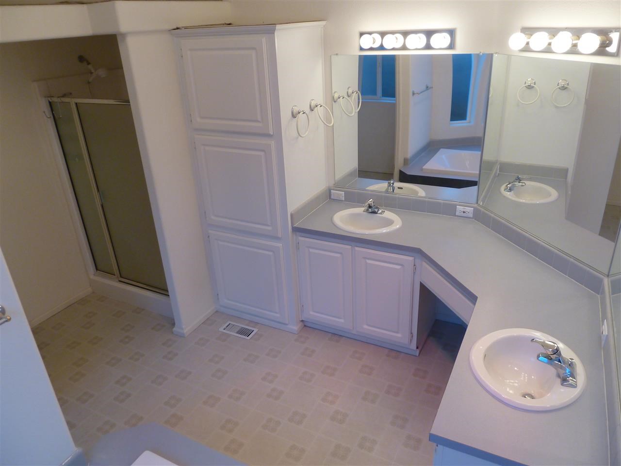 19006 E Montgomery Dr - Photo 11