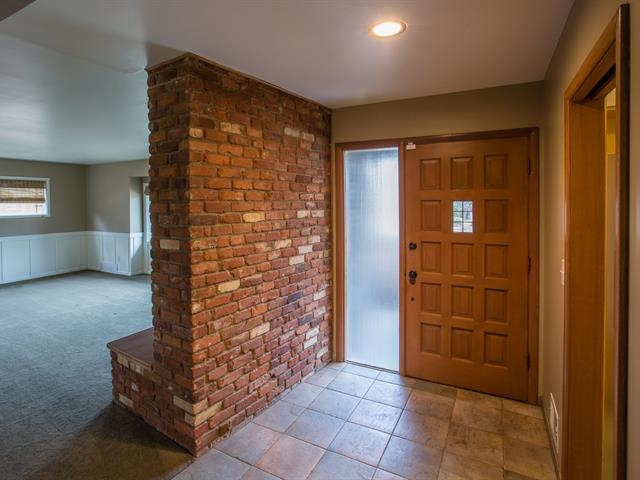 126 W 40th Ave - Photo 3