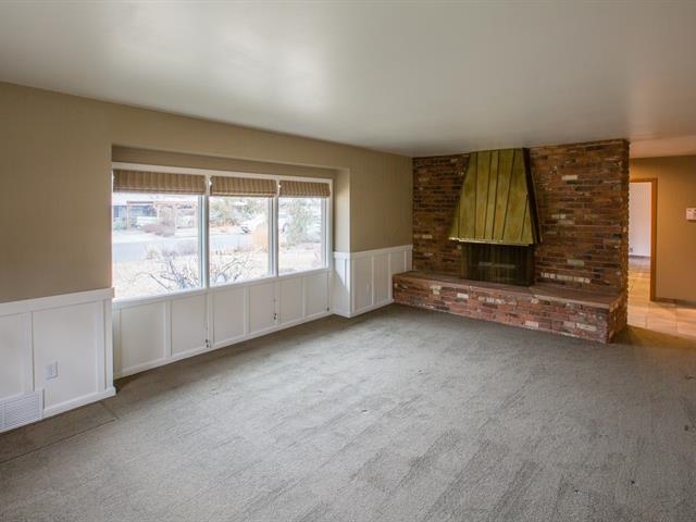 126 W 40th Ave - Photo 5