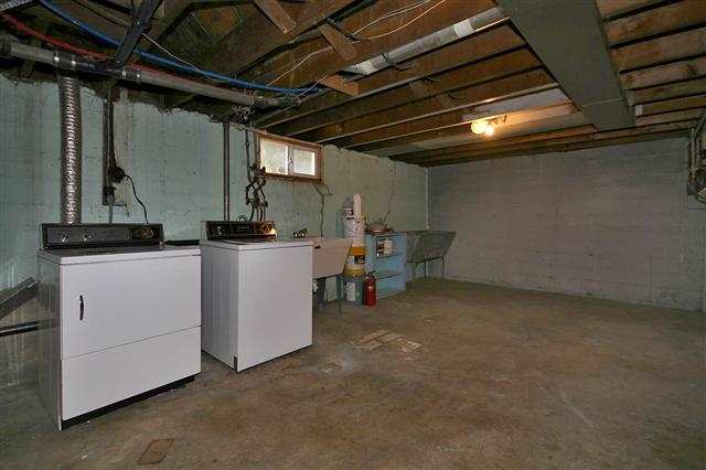 2105 W Maxwell Ave - Photo 12