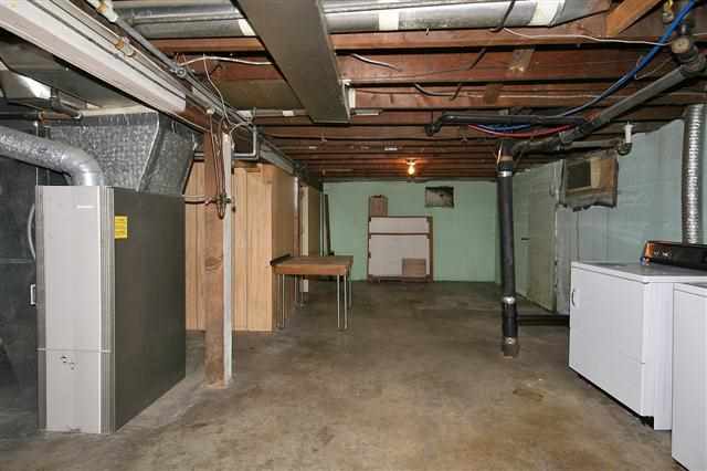 2105 W Maxwell Ave - Photo 13