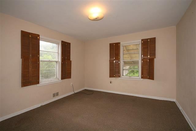 2105 W Maxwell Ave - Photo 9