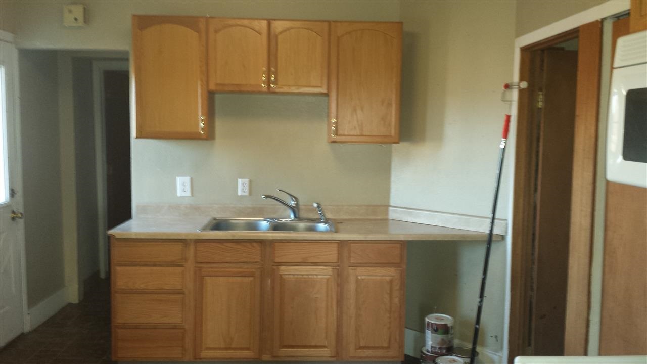 2924 N University Rd - Photo 2