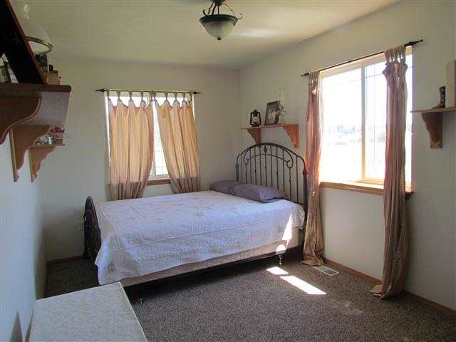 10207 N West Newman Lake Rd - Photo 7