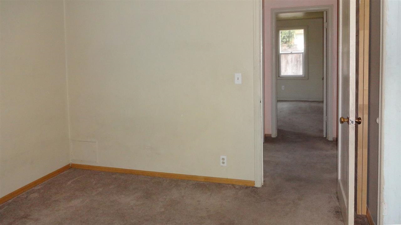 15315 E Valleyway Ave - Photo 5
