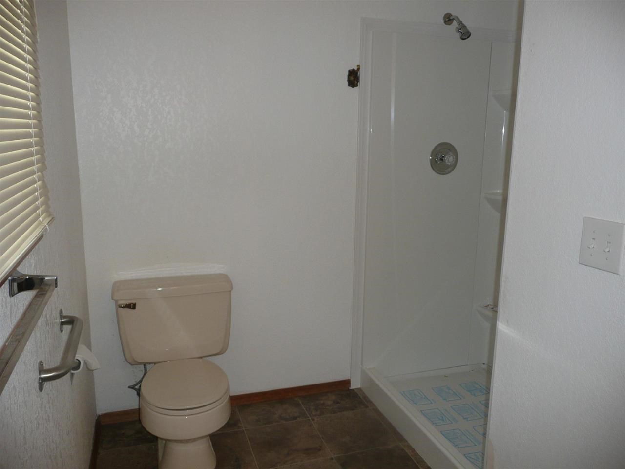 306 Oakland St - Photo 9