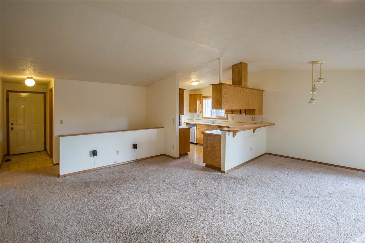 3716 S Alder Ct - Photo 3
