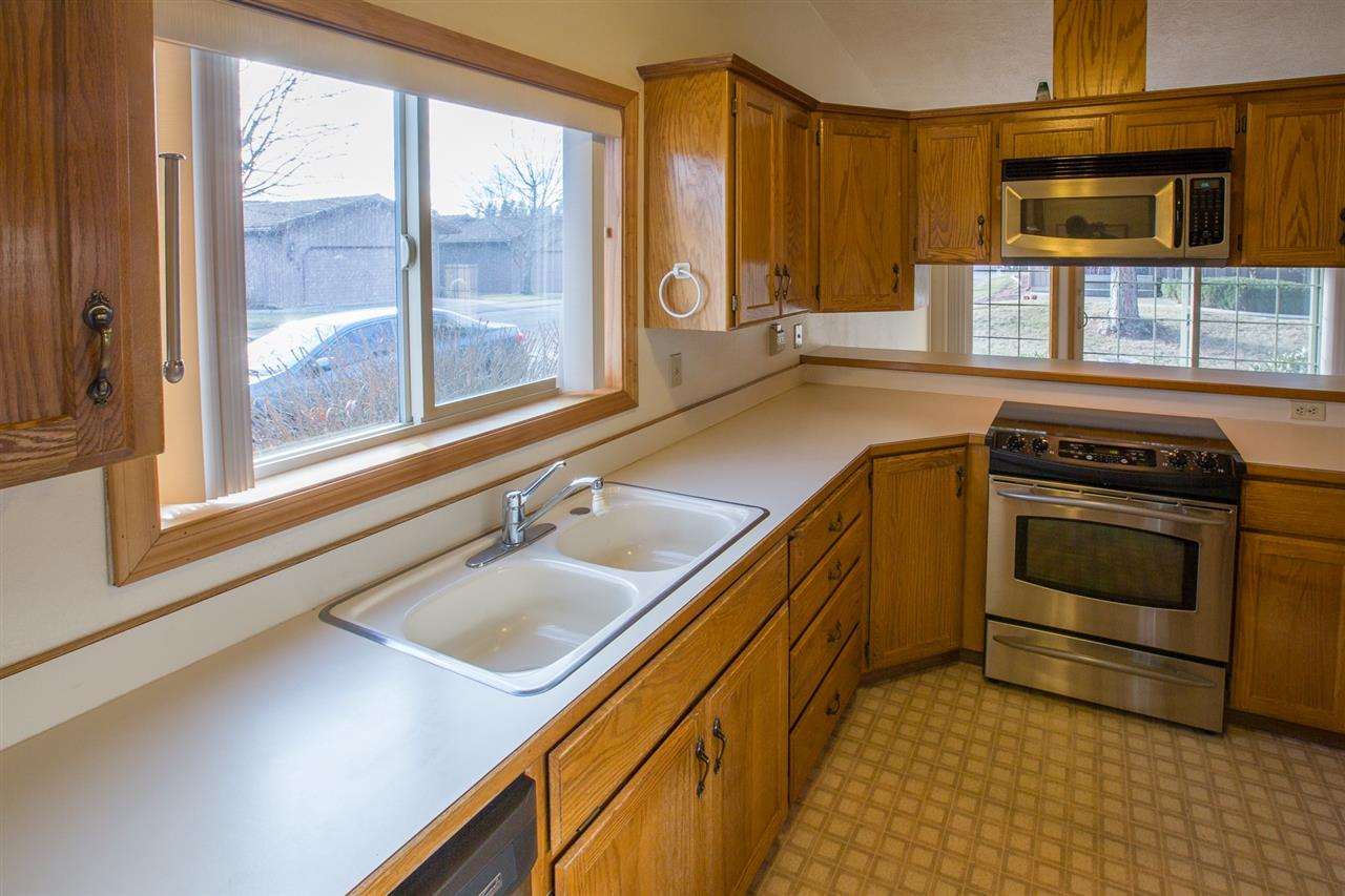 3716 S Alder Ct - Photo 8