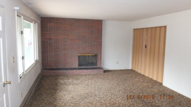 1116 S Madison St - Photo 3