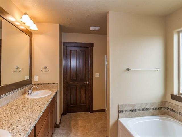 17406 E Barclay Ct - Photo 6